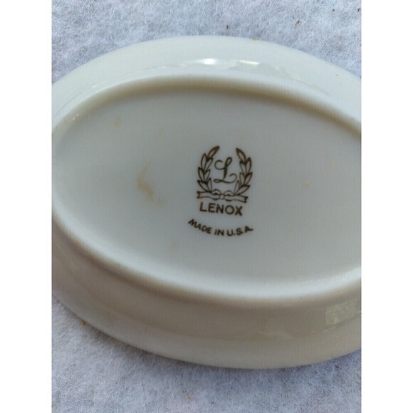 QUALITY+VINTAGE ~~LENOX USA PORCELAIN ASHTRAY WITH GOLD TRIM!!!! - Picture 5 of 5